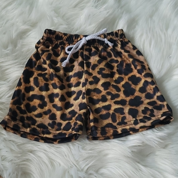 Leopard print sleeveless hoodie and shorts NWOT - Picture 6 of 10